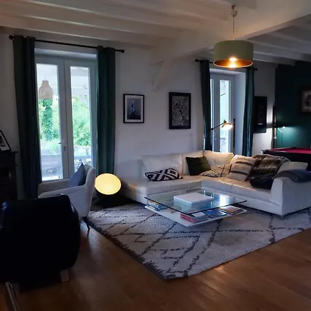 Au Moulin D'izaourt Bed and Breakfast *
