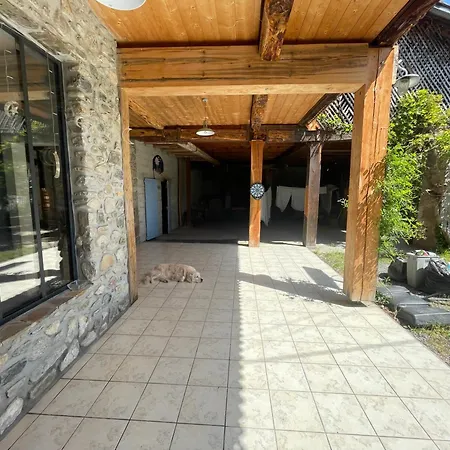 Au Moulin D'izaourt Bed and Breakfast Izaourt