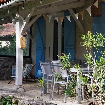 Au Moulin D'izaourt Bed and Breakfast Izaourt